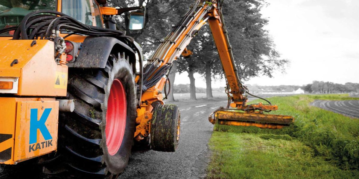 Sfalcio erba strade e manutenzione