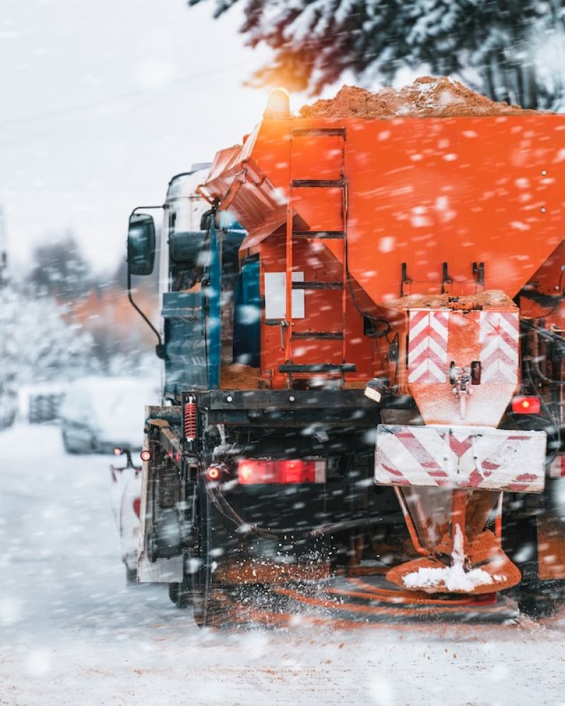 Servizio neve e spazzaneve a Bologna